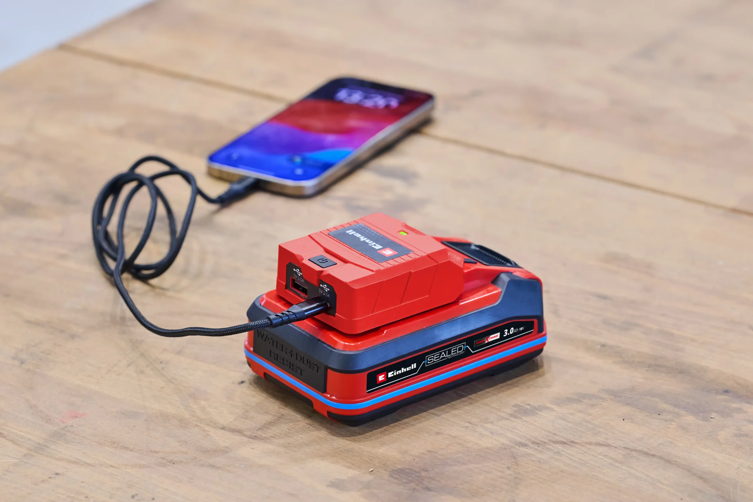 Einhell USB charger